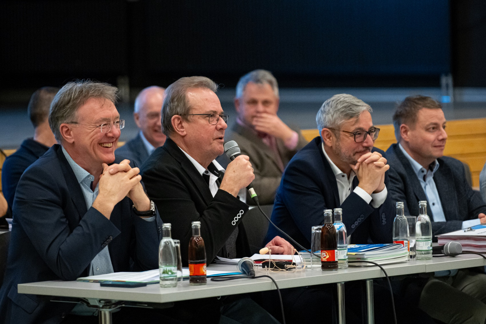 Die vier (Ober-)Bürgermeister der Kommunalen Arbeitsgemeinschaft während der gemeinsamen Stadtratssitzung am 20.02.2024.
